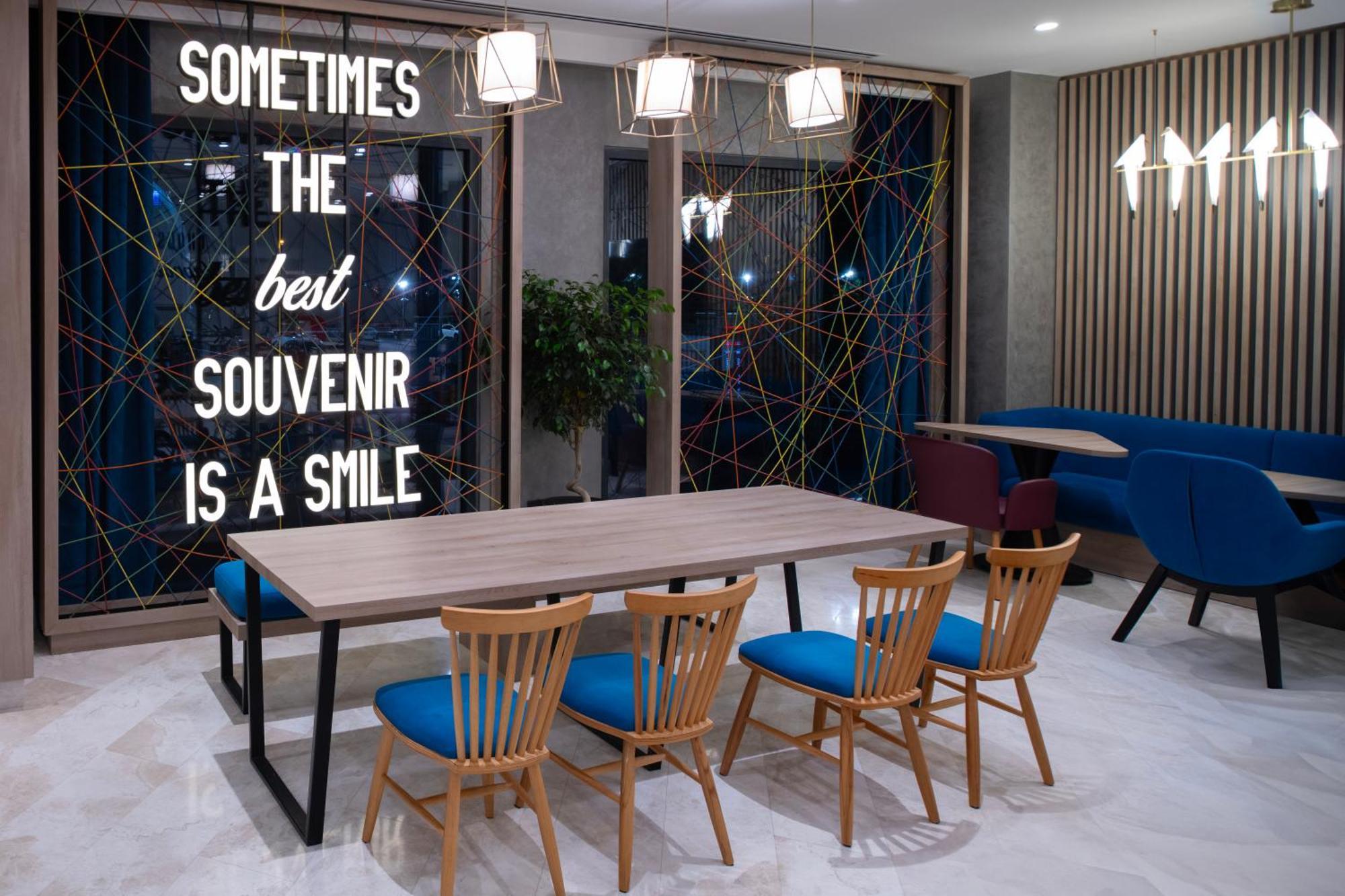Hampton By Hilton Istanbul Merter Екстер'єр фото